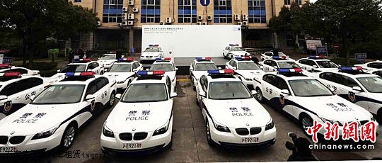 上海市交通警察总队装配的“宝马”警车。